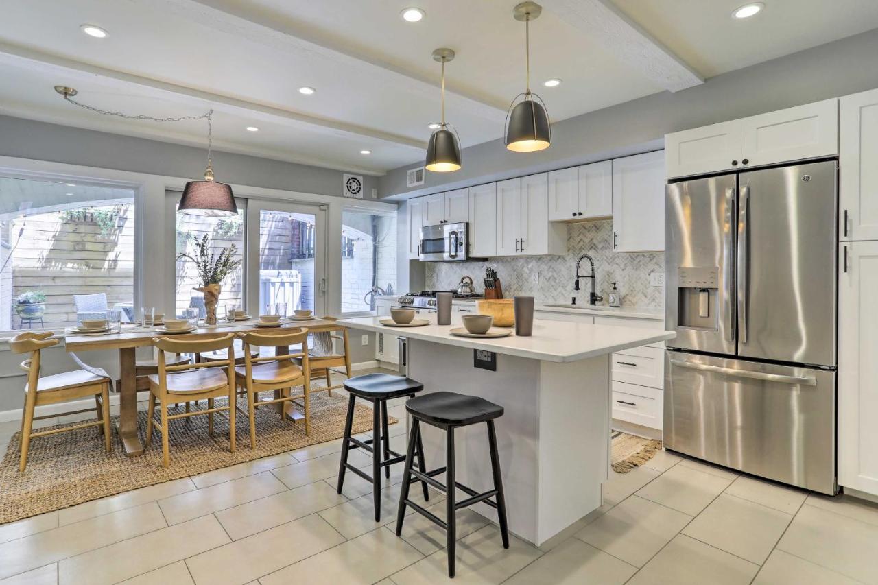 Philly Townhome With Private Patio And City Views فيلادلفيا المظهر الخارجي الصورة